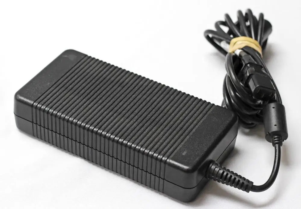 19.5V 11.8A 230W AC Adapter Charger fit for HP Elitebook 8740W 8760W 8770W