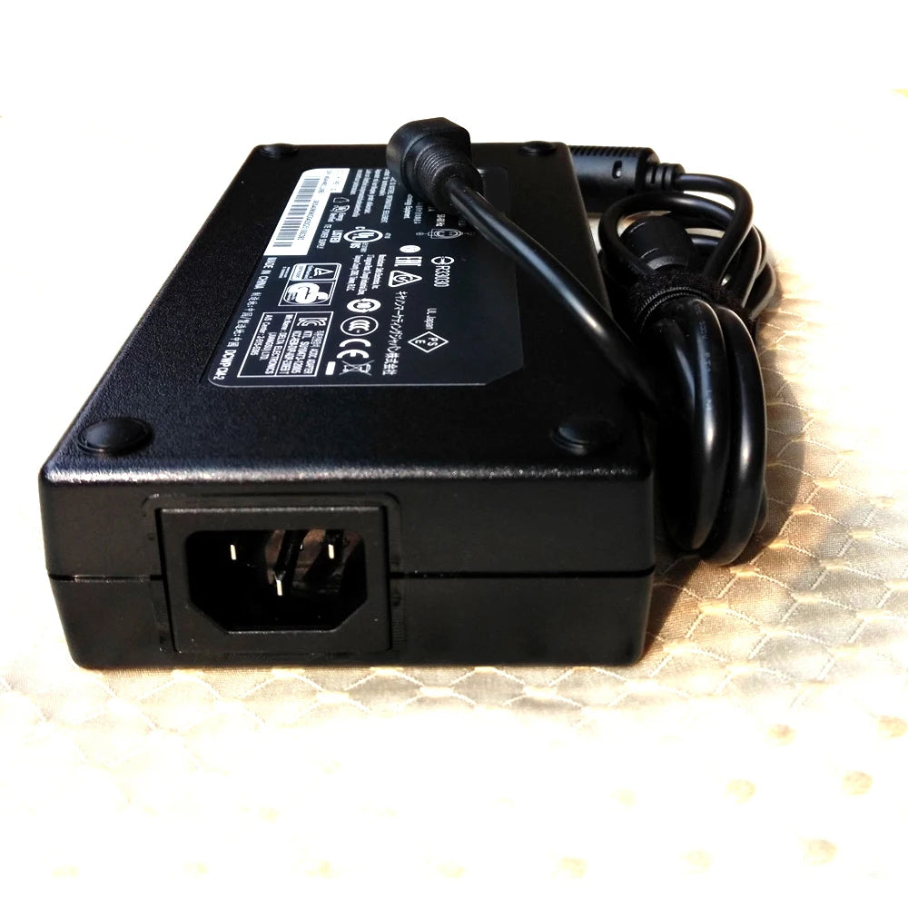 19.5V 11.8A AC Adapter Charger MSI GT83VR Titan SLI-069,ADP-230EB T