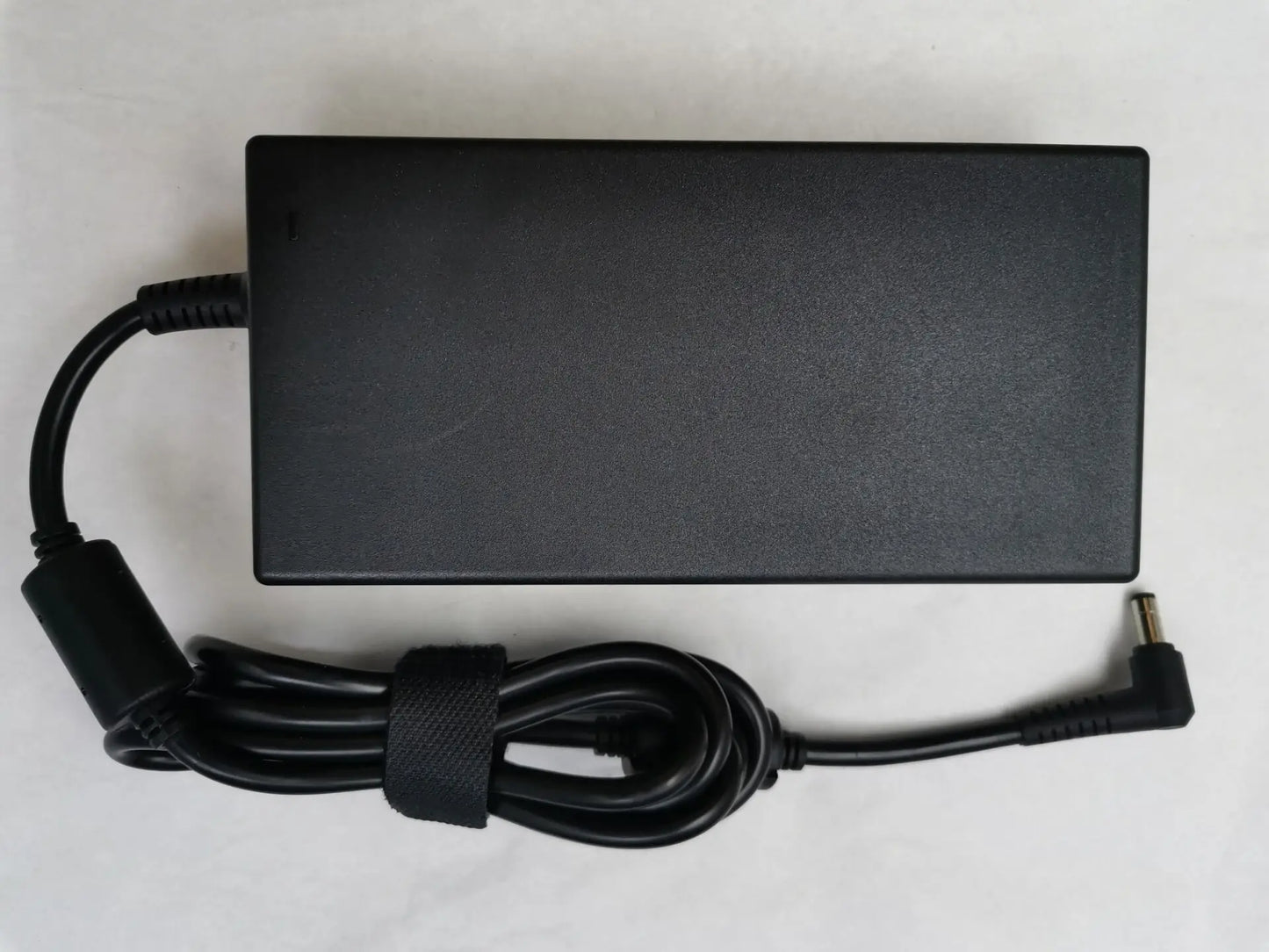 19.5V 11.8A Delta AC Charger for MSI GT72VR 7RE-461XES Gaming Laptop