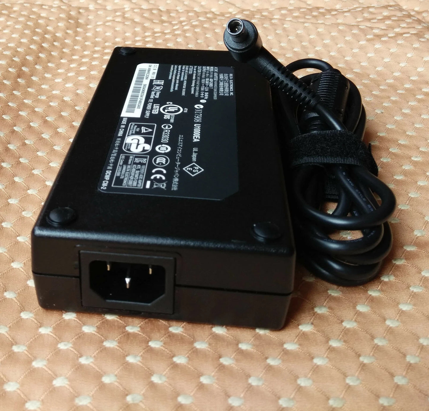 19.5V 11.8A Delta Charger for MSI GT62VR Dominator-012 ADP-230EB T