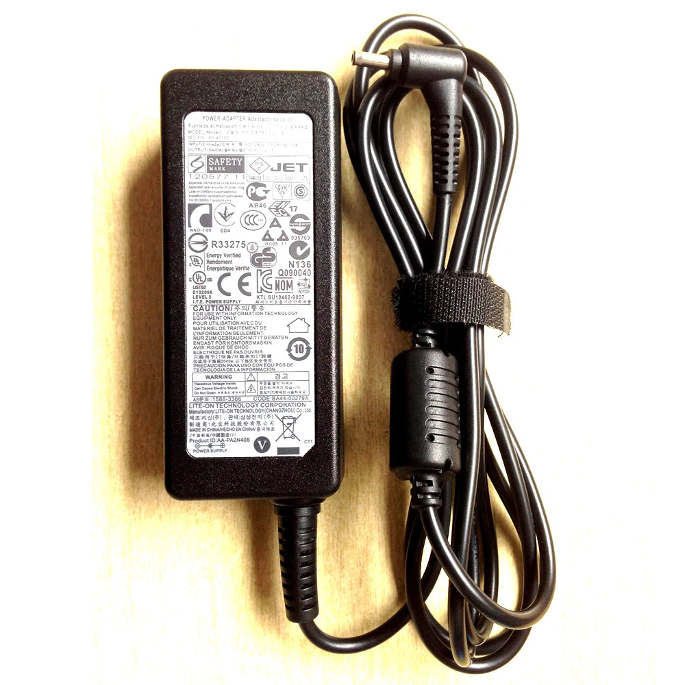 19V 2.1A 40W Ac Charger for Samsung Series 9 900X3C 900X4B NP900X4B AD-4019P NEW