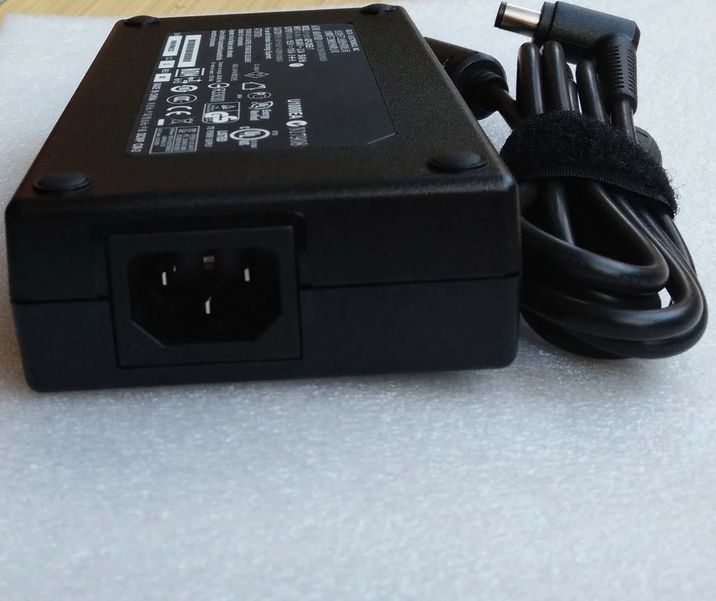 230W 19.5V 11.8A  for ASUS ROG AC Adapter ADP-230EB T NEW! 7.4mm