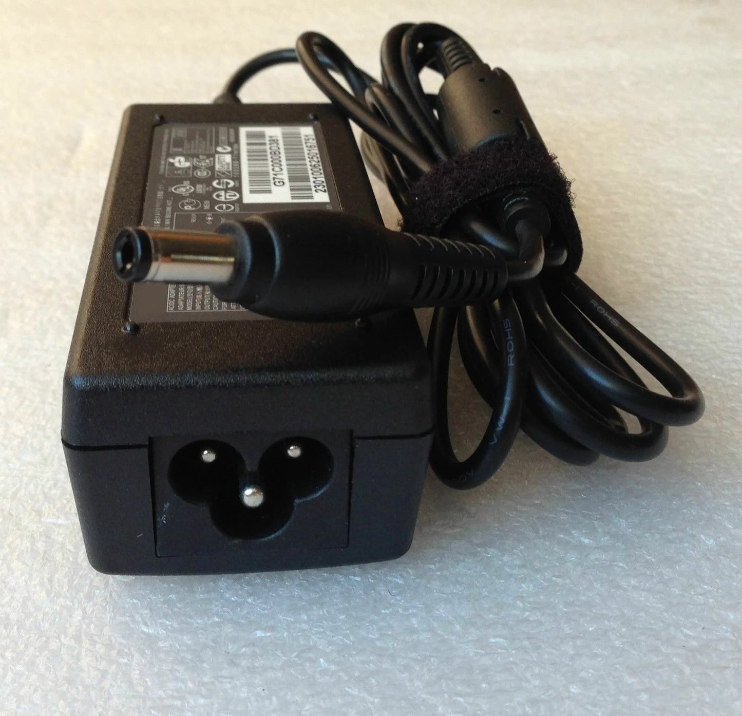 45W 19V 2.37A AC Adapter fit for Toshiba Portege Z930-S9301,Z930-S9302